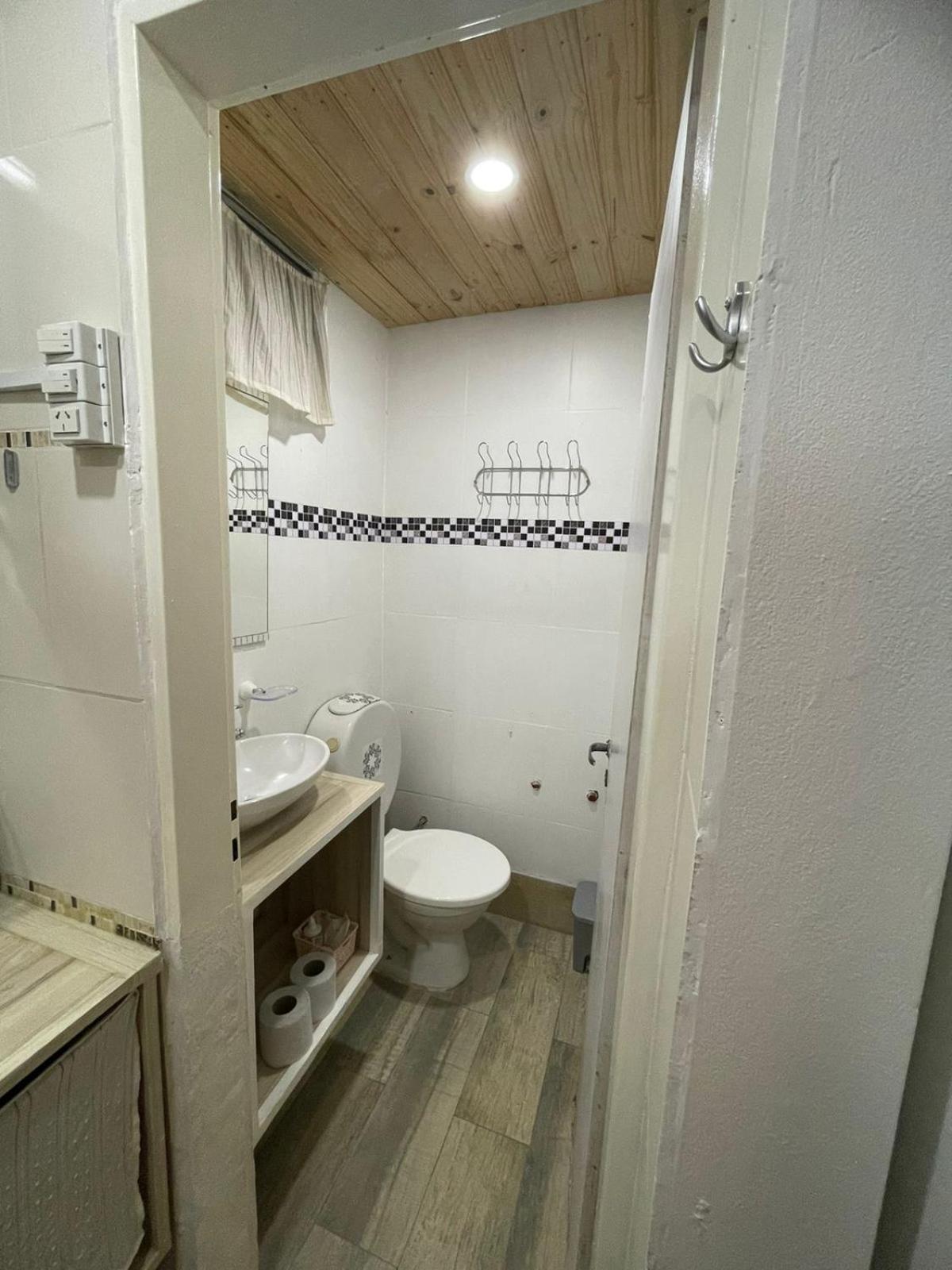 Ezeiza 2 Monoambiente Privado A 15 Minutos Del Aeropuerto Opcional Tranfer Desde Y Hacia El Aeropuerto De Ezeiza Las 24 Horas Pet Friendly Exterior photo
